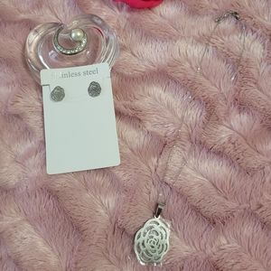 Flower Necklace set in SS